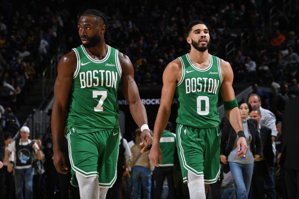 彩而充满悬 彩而充满悬